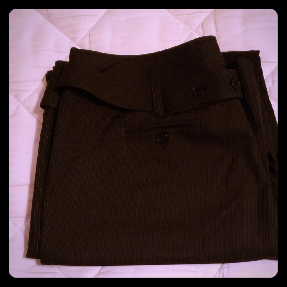 Cute Larry Levine dress pants